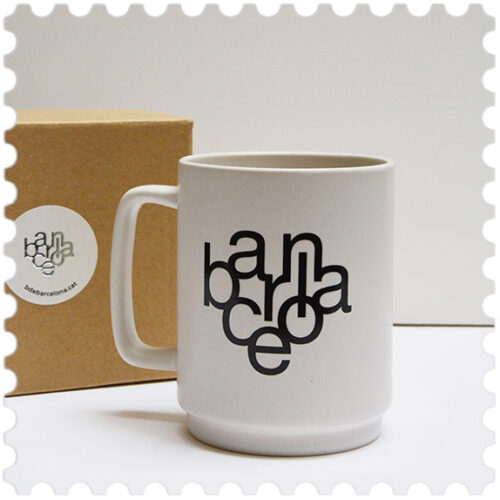 Taza de café con asa